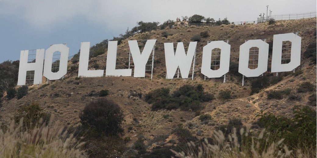  Hollywood       