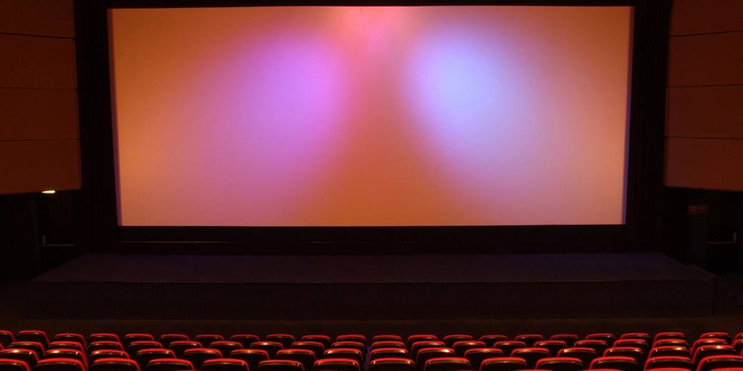 Владельцы кинотеатров угрожают поднять цены на билеты