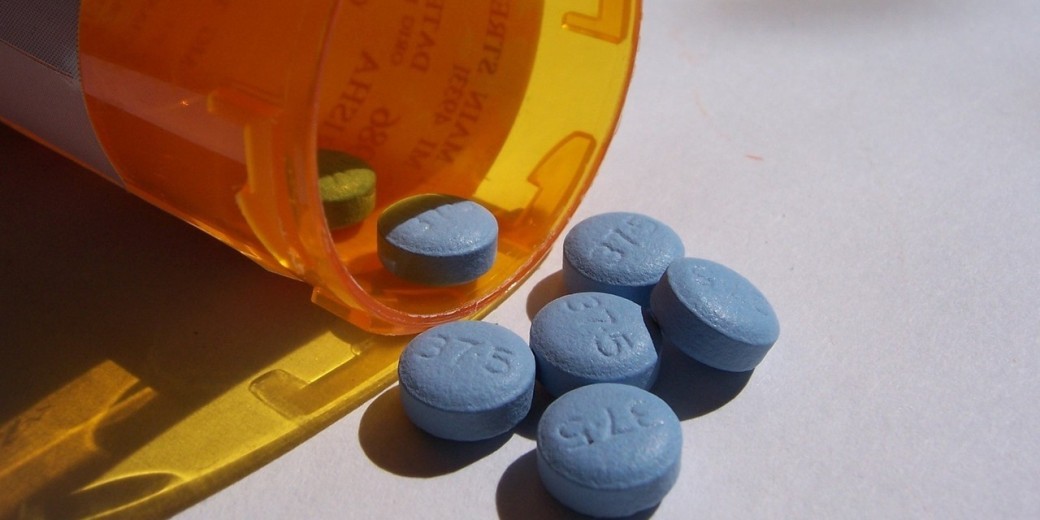 Цена препарата «Копаксон» выросла на 1.000% с 1996 года. Конгресс США требует объяснений.