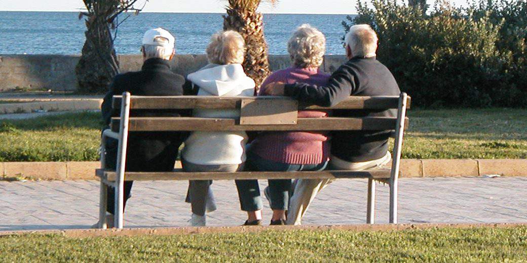 Отложено повышение пенсионного возраста для женщин