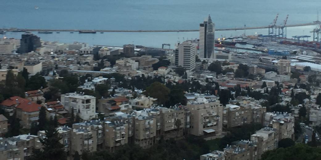 Грузовикам и такси на дизельном топливе запретят въезжать в Хайфу