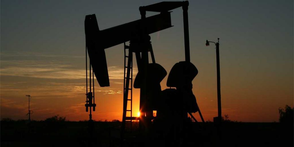 США претендуют на лидерство в добыче нефти