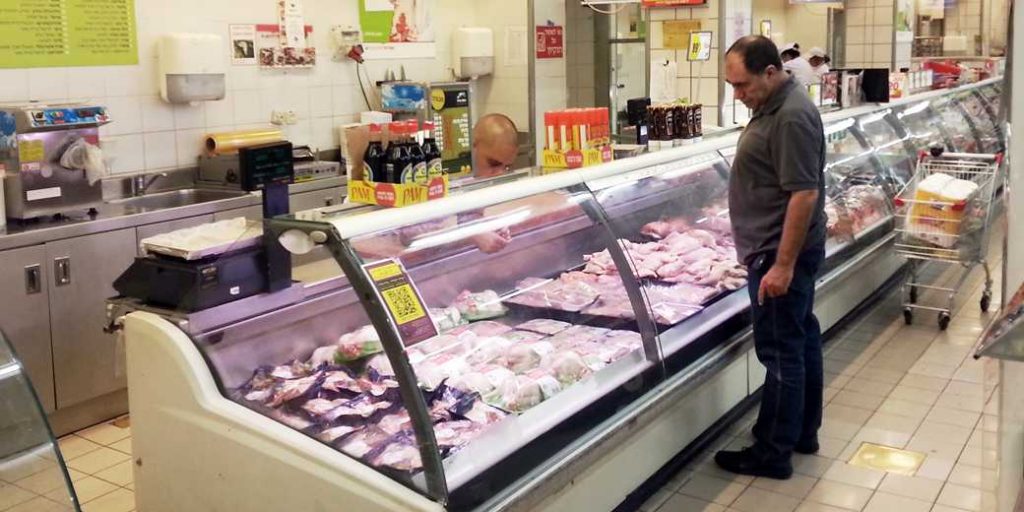 В супермаркетах перестанут продавать мясо на развес