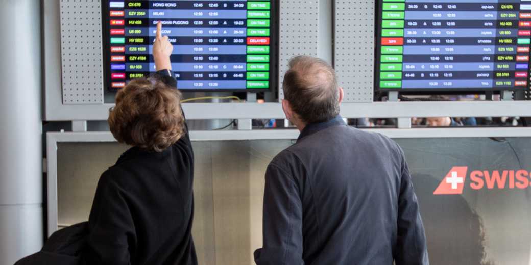 Пассажиры требуют возврата денег за отмененные авиарейсы