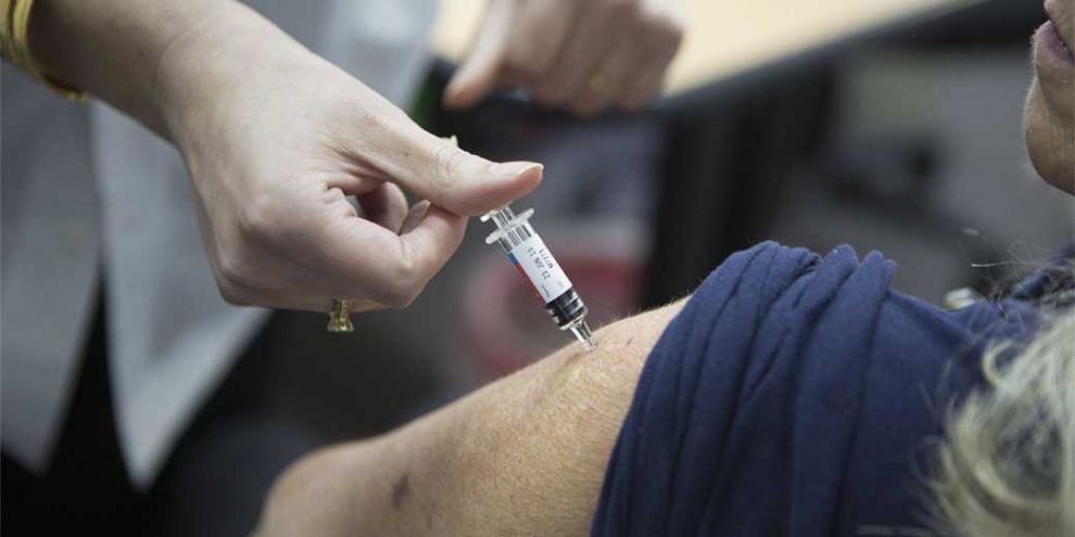 Вакцина Moderna наиболее эффективна в предотвращении госпитализации