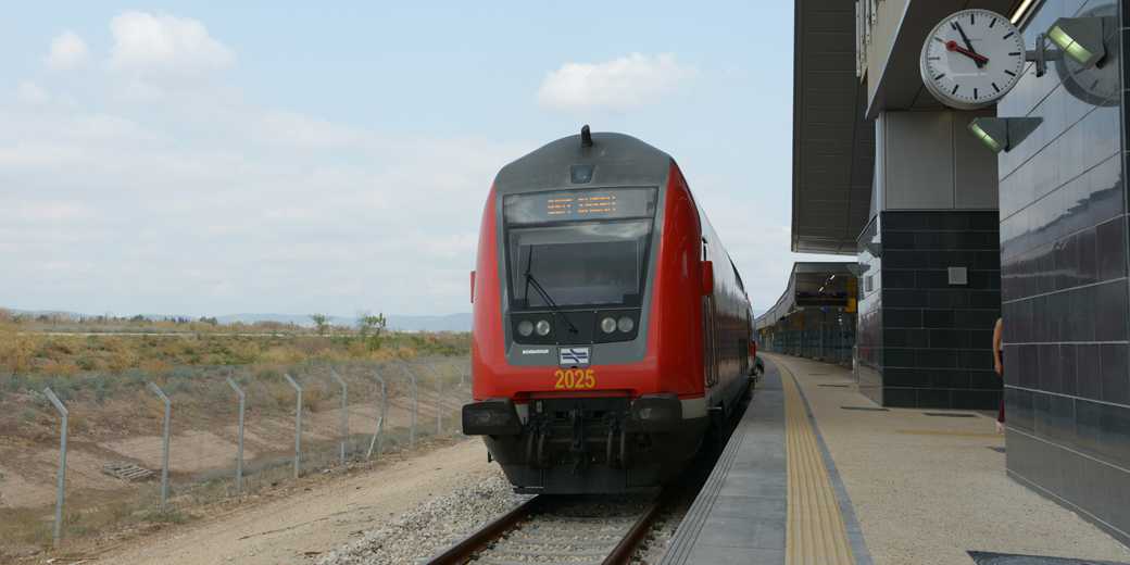 Электрификация путей в Тель-Авиве вносит сбои в движение поездов