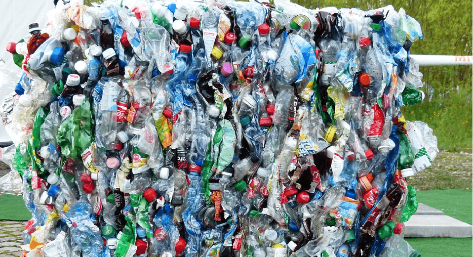 Канада запретит одноразовый пластик к 2021 году