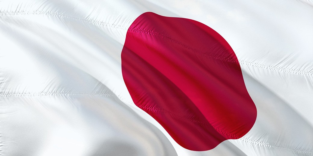 Министры в Японии лишились постов за раздачу картофеля и дынь избирателям
