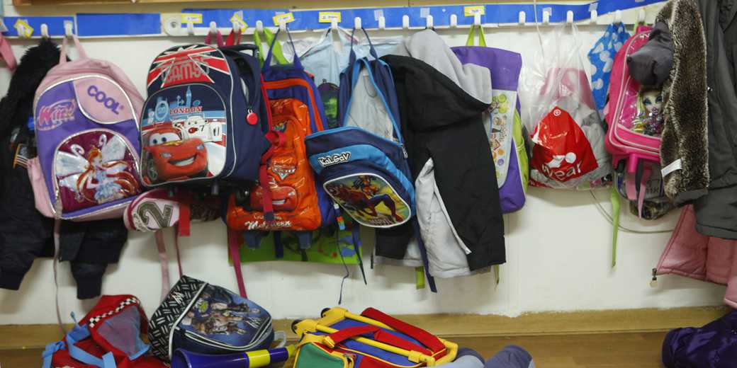 Помощники воспитателей в детских садах объявили трудовой конфликт