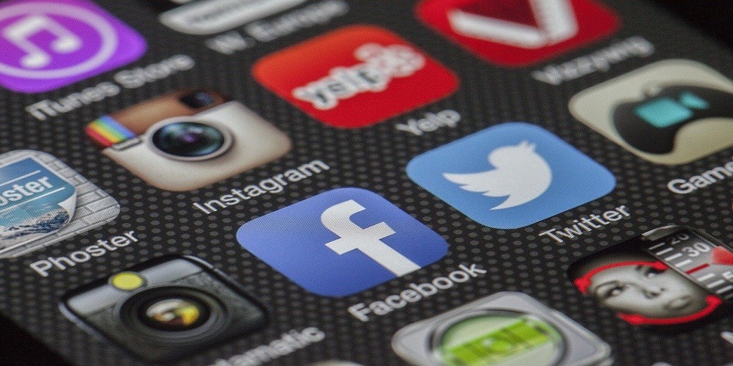 Роскомнадзор ограничивает доступ к Instagram, россияне активно переходят в российские соцсети