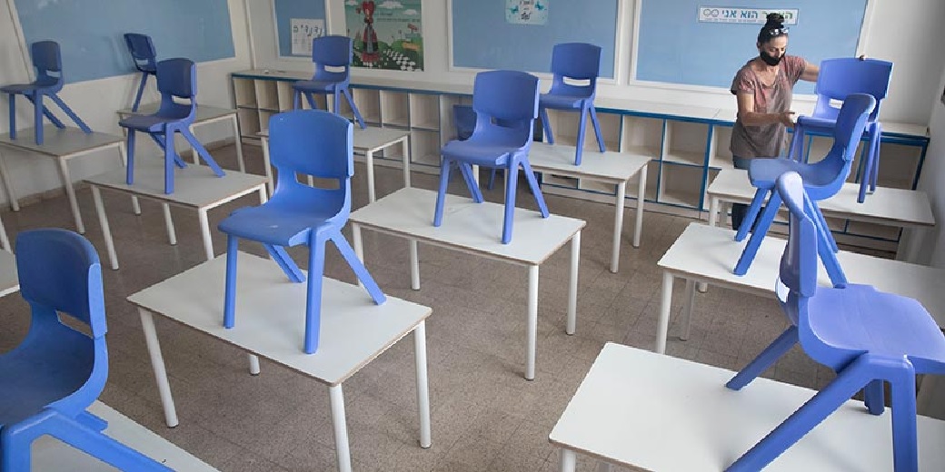Школы и детские сады в Израиле сегодня снова начнут работу с 10.00