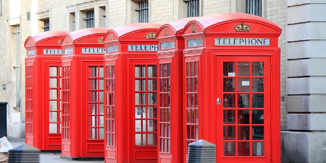В Великобритании регулятор решил сохранить на улицах красные телефонные будки