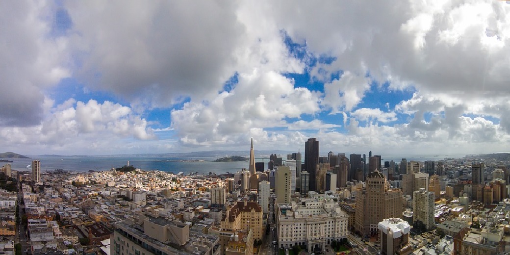 Жилой небоскреб в Сан-Франциско превращается в Пизанскую башню