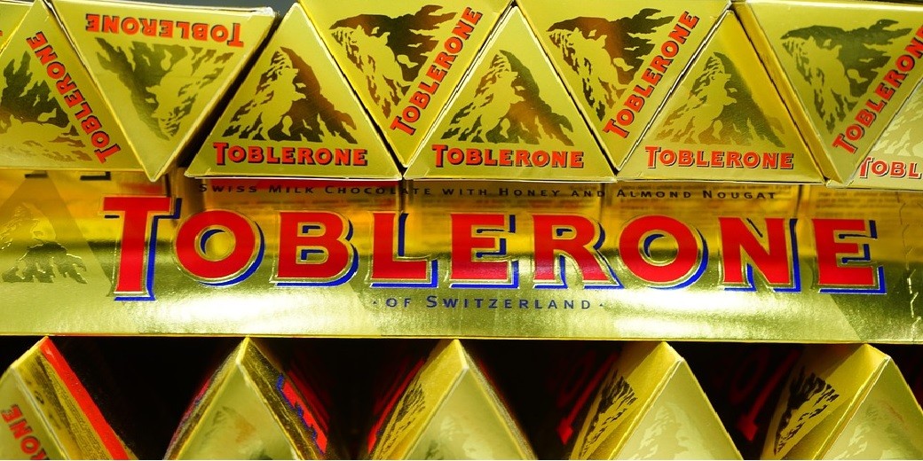 Производитель шоколада Toblerone уберет с упаковки знаменитую швейцарскую гору Маттерхорн